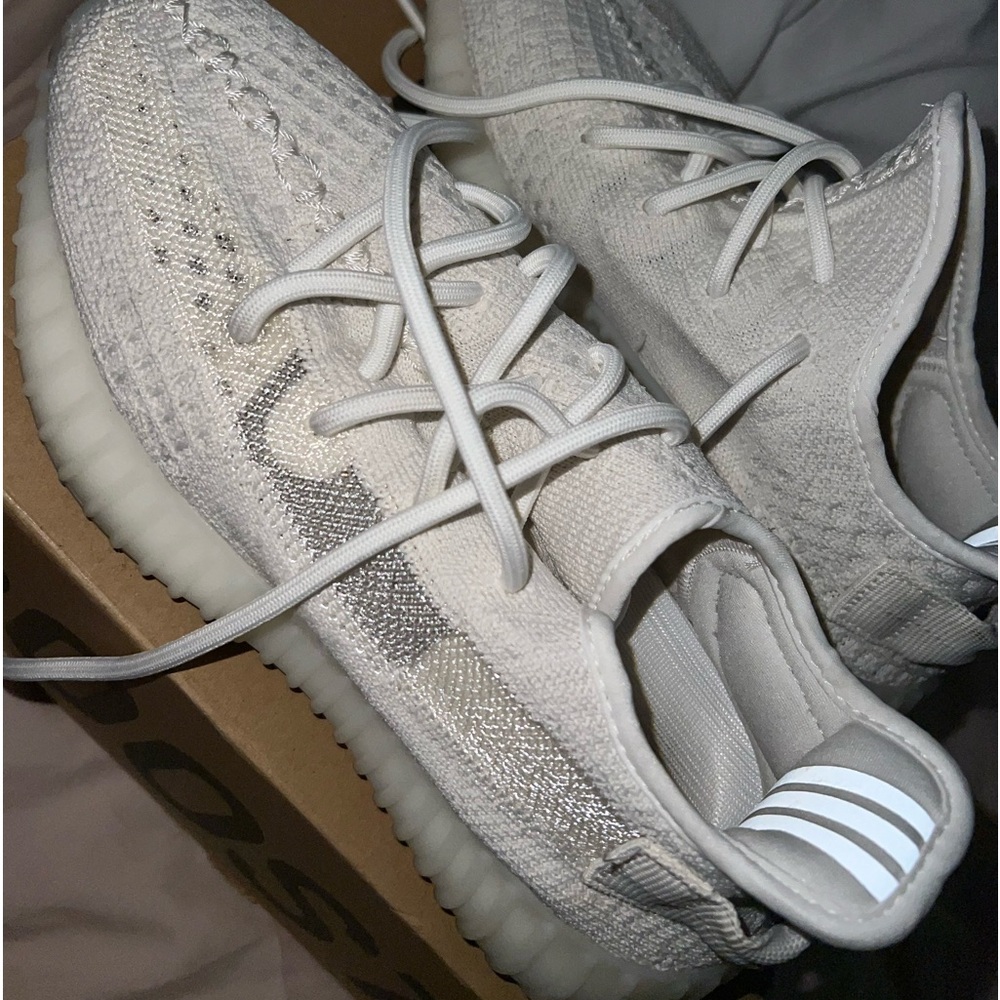 Bone Yeezys size US men’s 5